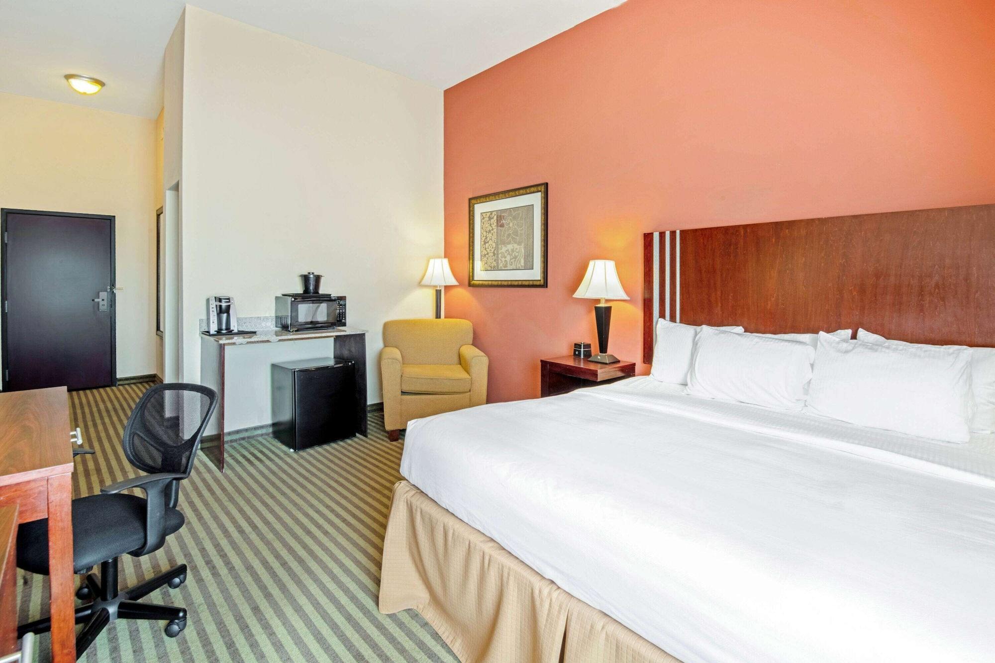 La Quinta By Wyndham Woodward Otel Dış mekan fotoğraf