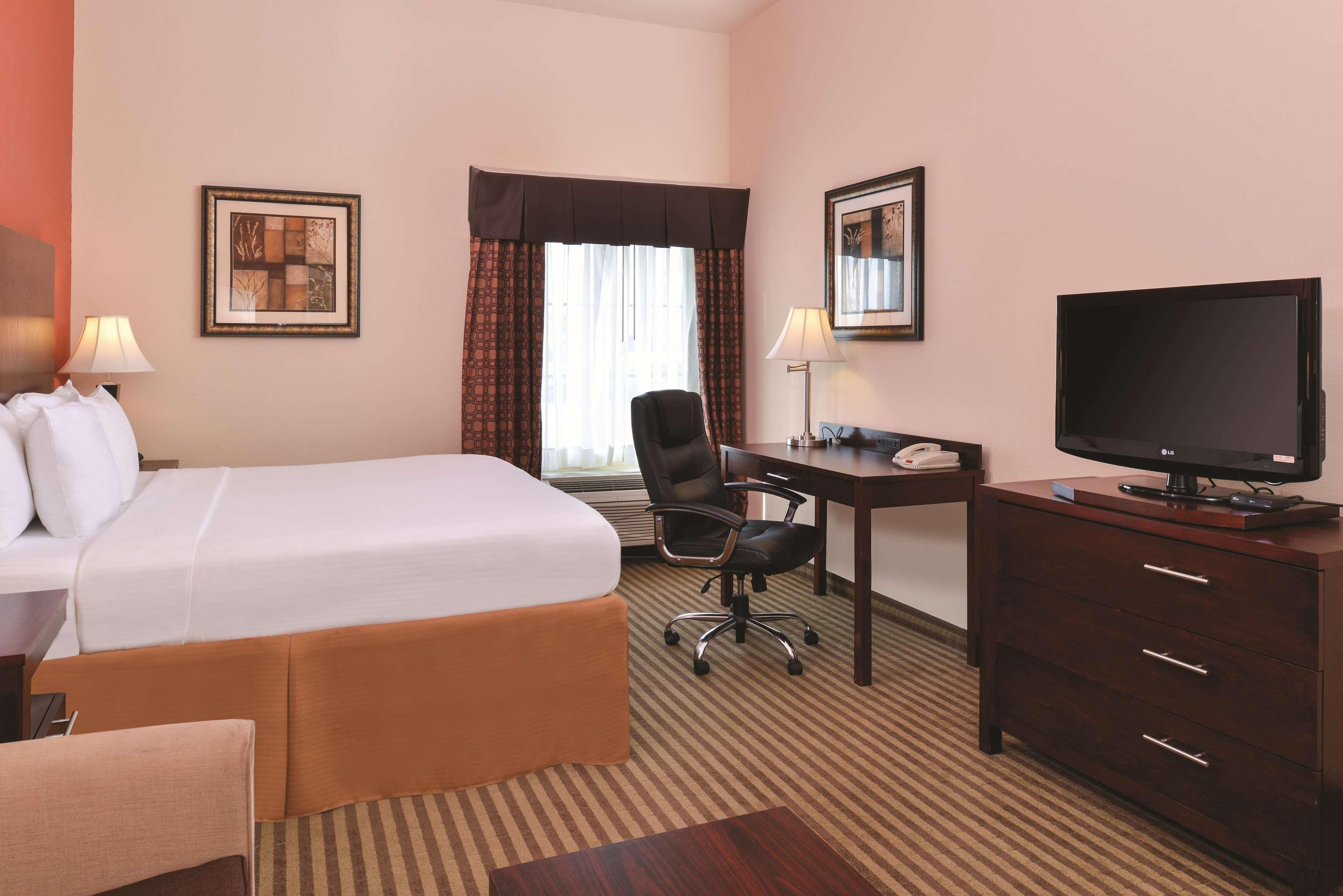 La Quinta By Wyndham Woodward Otel Dış mekan fotoğraf
