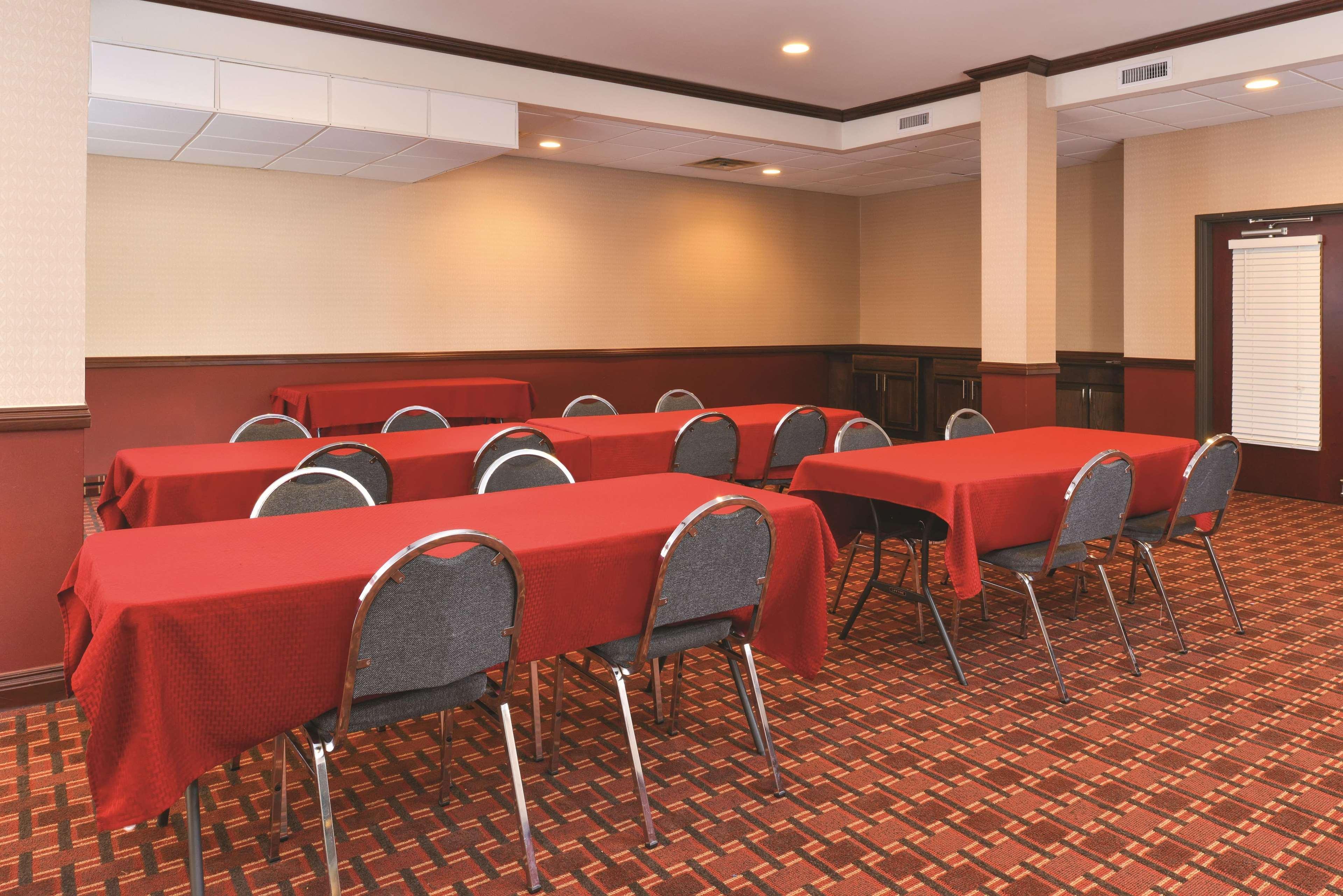 La Quinta By Wyndham Woodward Otel Dış mekan fotoğraf