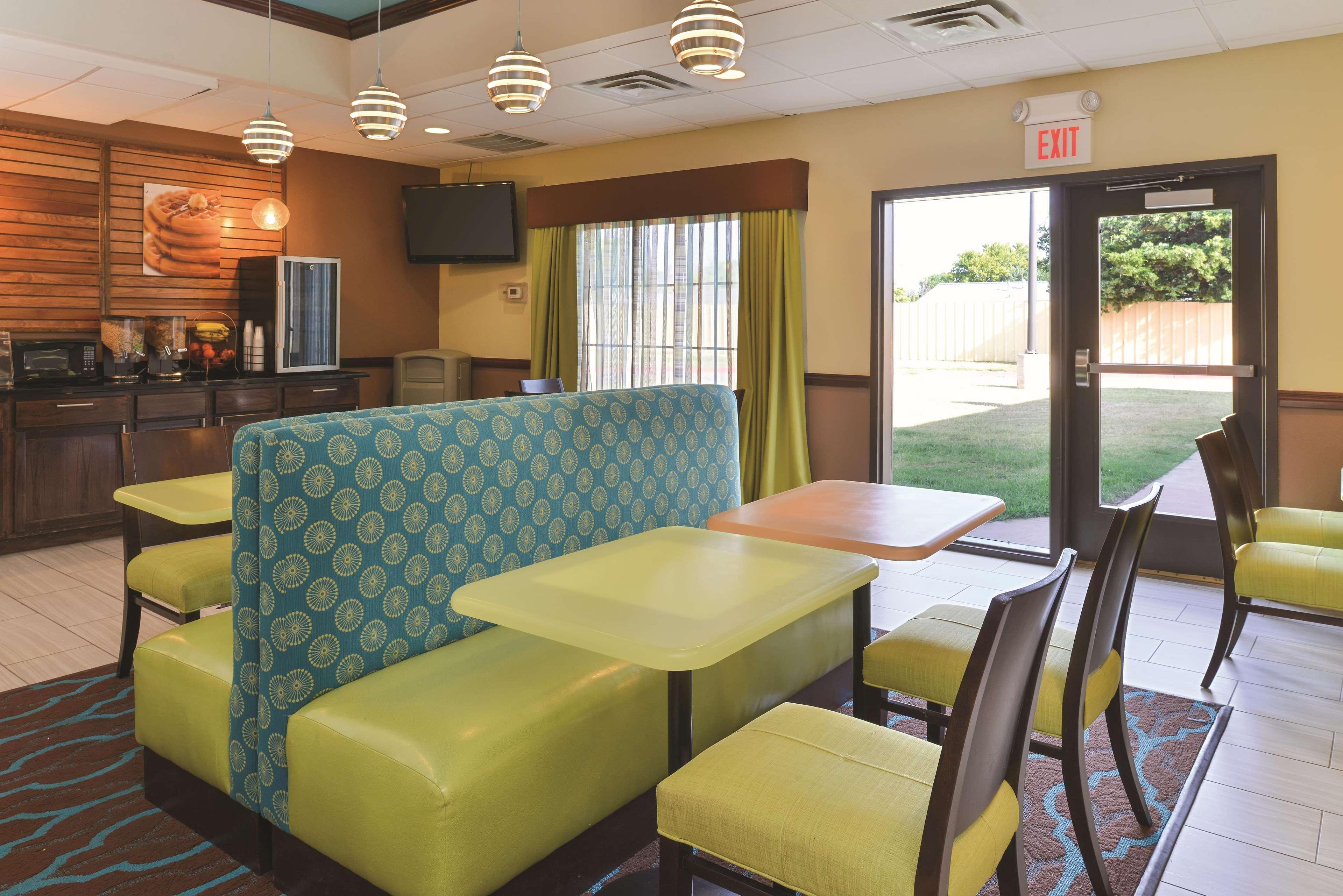 La Quinta By Wyndham Woodward Otel Dış mekan fotoğraf